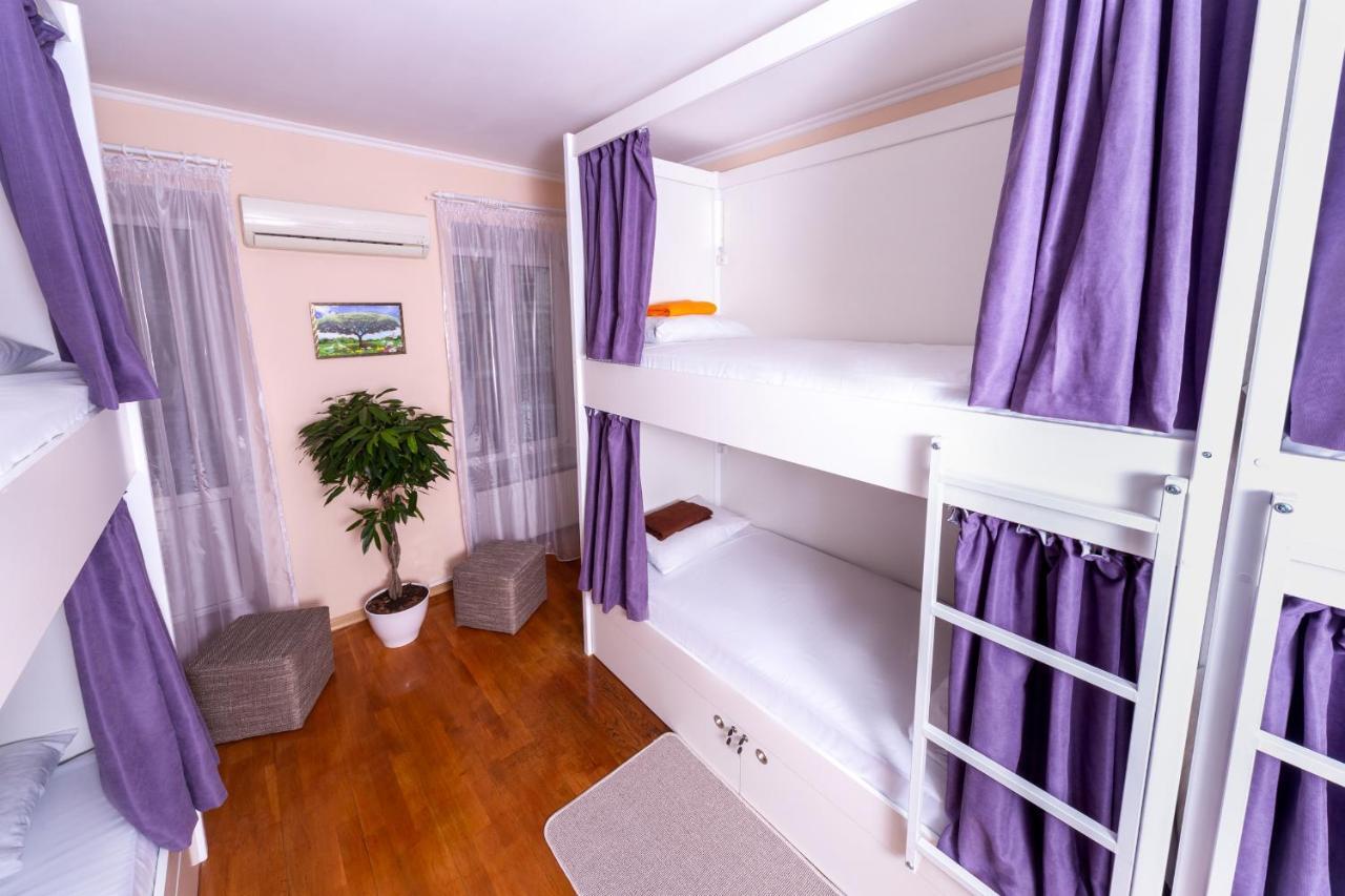 Хостел Friends House Odessa Exteriör bild