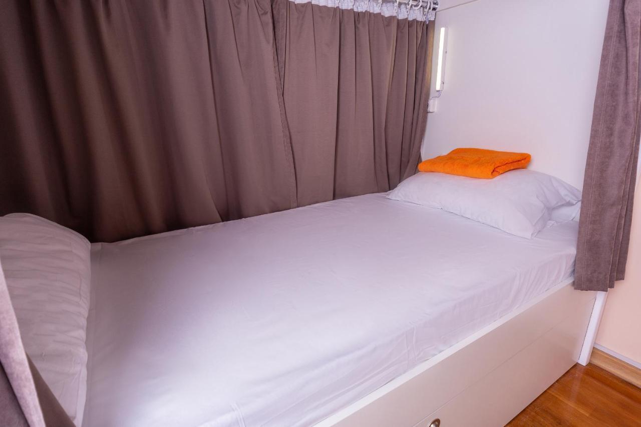 Хостел Friends House Odessa Exteriör bild